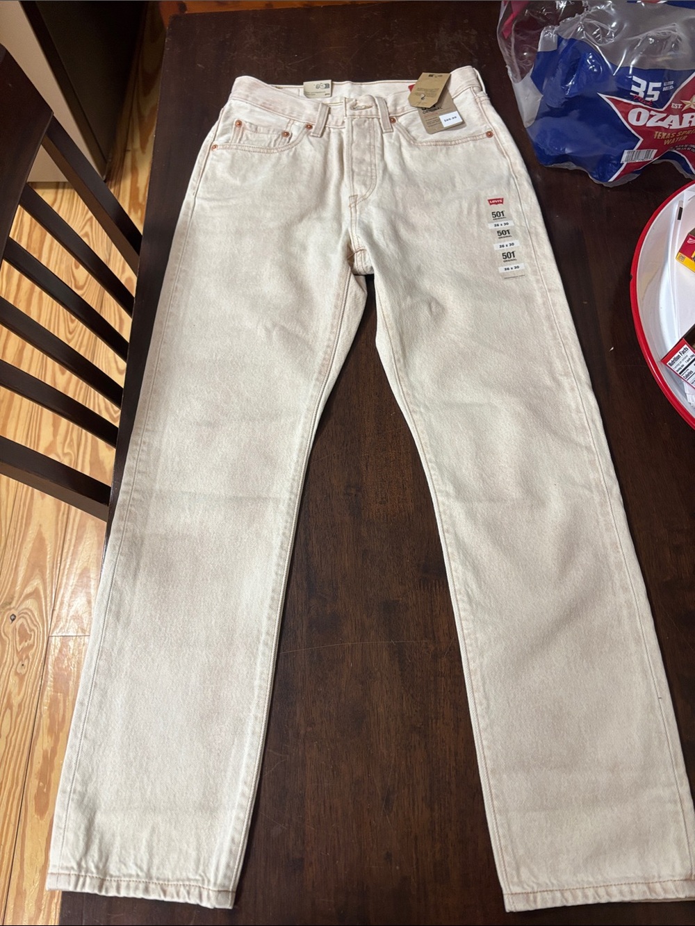 Levi's Natural Off-White Chinos